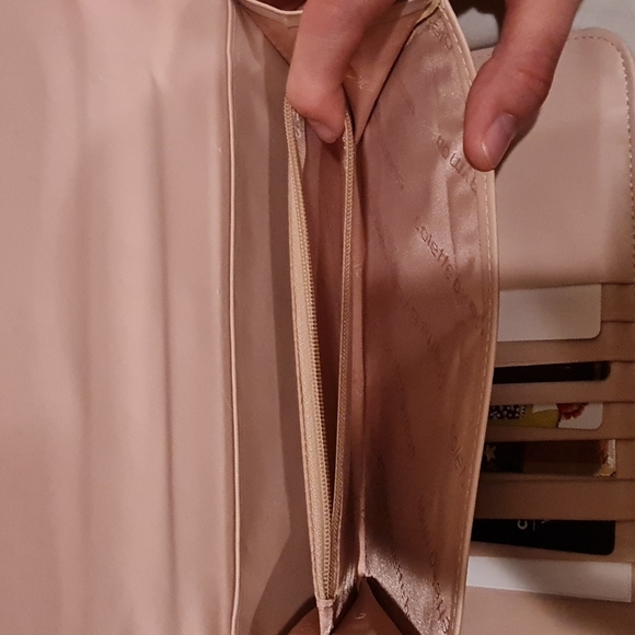 Wallet - Picture 5 of 5